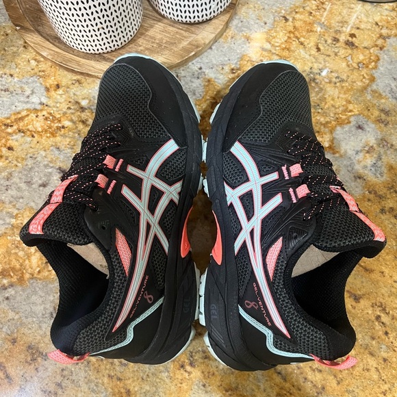 ASICS Gel Venture 8 size 6.5 - Picture 6 of 8